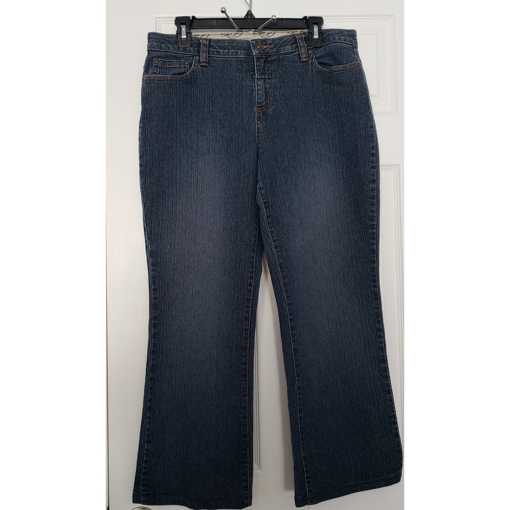 Cato Womans Denim Capri‎ Jean Size 12 Petite